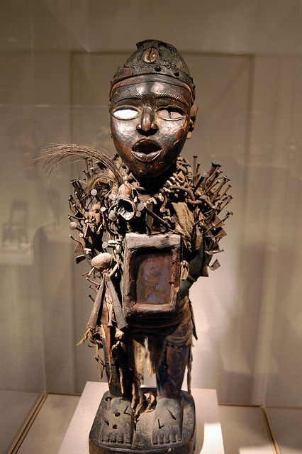 face Nkisi Nkondi, power figure, early 19th century Congo
